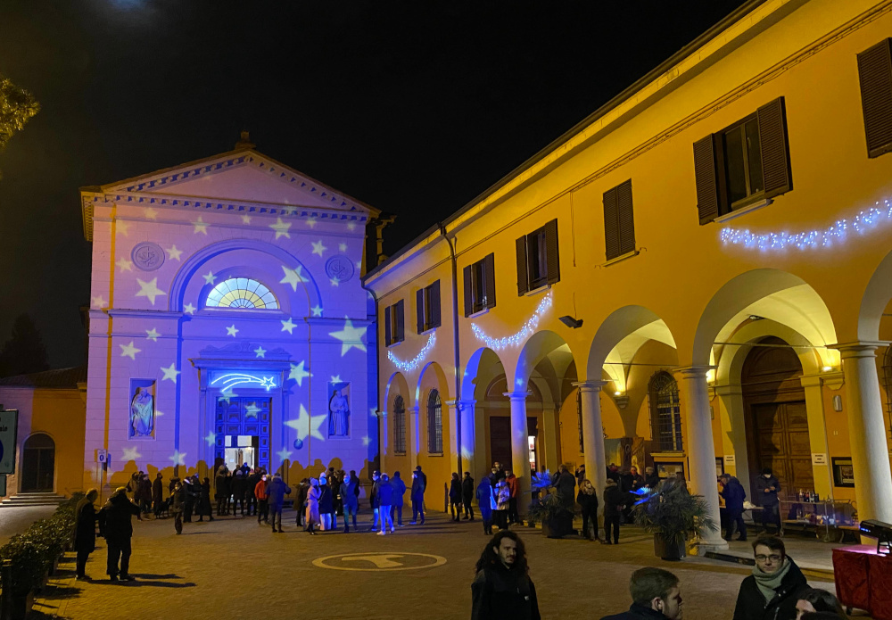 Illuminazione esterna di san Giuseppe sposo di Bologna